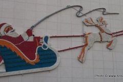 The W and D Santa and Reindeer display