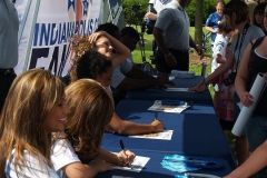 2008 BBQ Ribfest: signing autographs