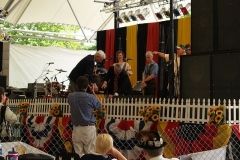 2008: Mayor Tom Henry draws the first pitcher