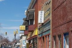 04/08/2009: Front of Hyde Bros. Books