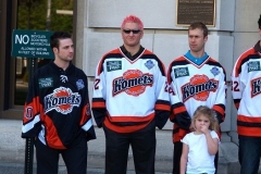 Kevin Bertram (center)