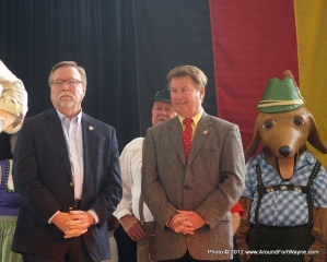 Deputy Mayor Mark Becker and Geoff Paddock