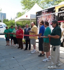 2012/07/13: Board members at the ribbon cutting