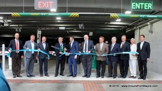 2016/05/09: Cutting ribbon at the Skyline Garage