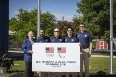 Mayor Tom Henry and four of the six men’s goalball national team members