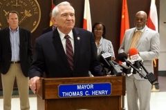 Fort Wayne Mayor Tom Henry