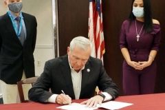 Fort Wayne Mayor Tom Henry