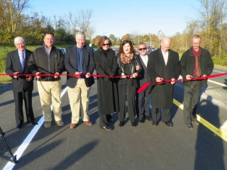 Flutter Road ribbon cutting