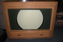 An early Magnavox TV