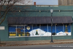 Christmas Mural on Broadway