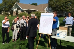 2015/09/17: Residents toast Mayor Henry