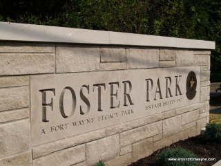 2012/06/28: New Foster Park entrance sign