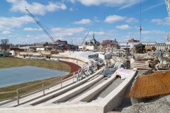 2009/03/22: The east side of the concourse