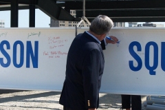 2009/07/01: Steve Brody signs the final beam