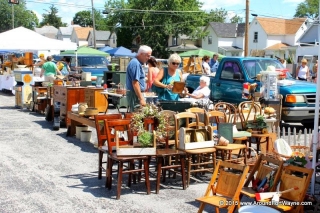 2015/08/01: Historic West Main Street Antique Show and Market