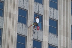 2009/07/15: Lincoln Tower window cleaning