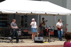 7/01/2009 - Lunch on the Square