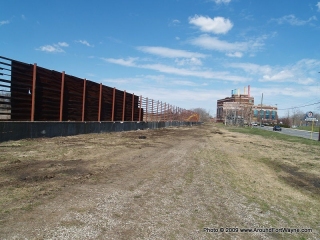 2009/04/08: OmniSource wall demolition