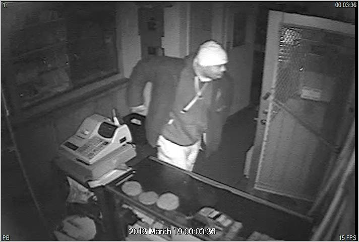 FWPD investigators seek to identify Burglary Suspect Suspect in Barto Breakin