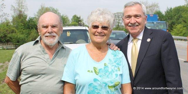 Photos and video from the first Blue Star Banner installation – 5/24/2014 Chuck and Heidi Kiess with Mayor Henry
