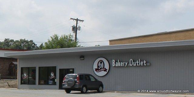 Aunt Millie’s Bakery Outlet now open in Quimby Village in Fort Wayne The new Aunt Millie's Bakery outlet store on Bluffton Road