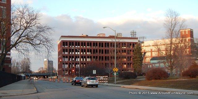 GE demolition prep on Broadway and road impediments GE demolition - 3/26/2015
