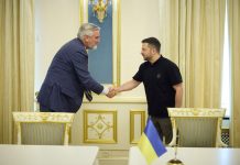 Gov. Holcomb makes trip to Ukraine to meet with Zelenskyy